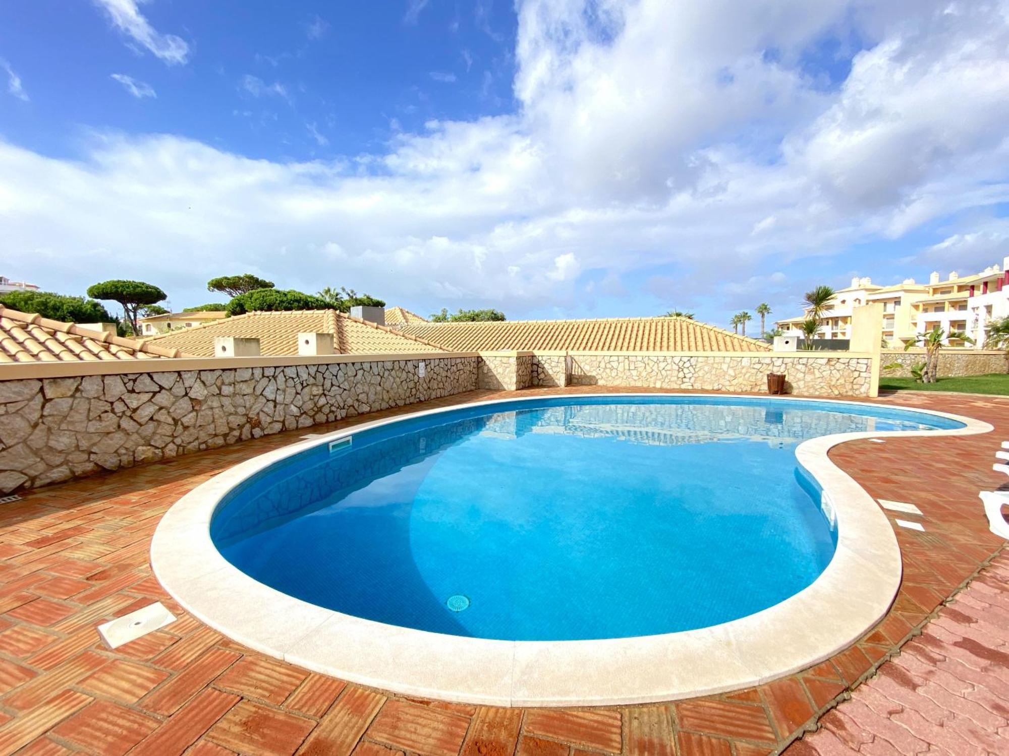 Albufeira Sunny Style With Pool By Homing Lejlighed Eksteriør billede